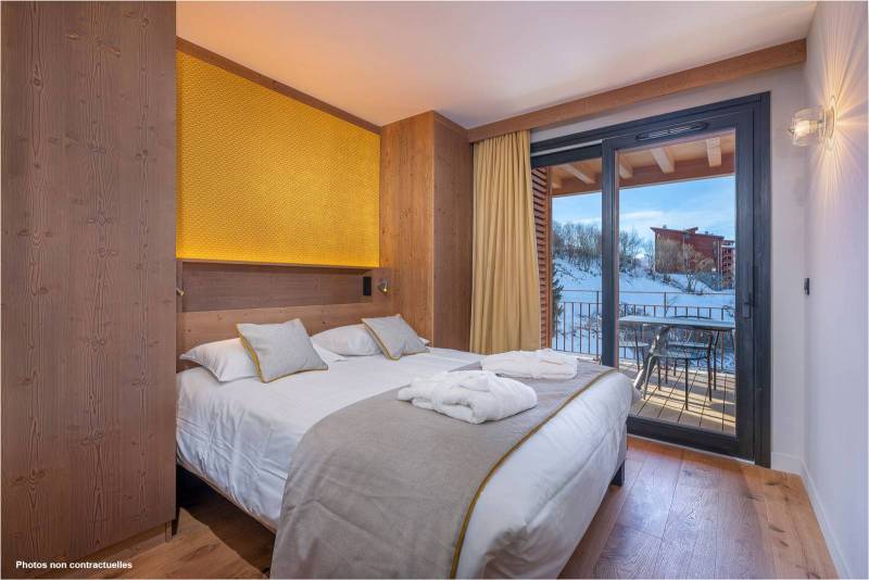 Appartement duplex de 5 pièces à Vars-les-Claux - Exposition ouest , place de parking privative et casiers à ski